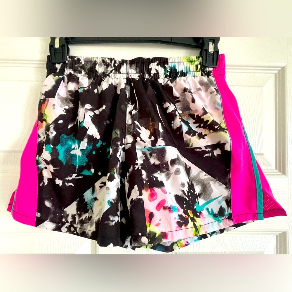 SET of 2~Nike Dri-Fit girls' size large running shorts - Picture 1 of 6